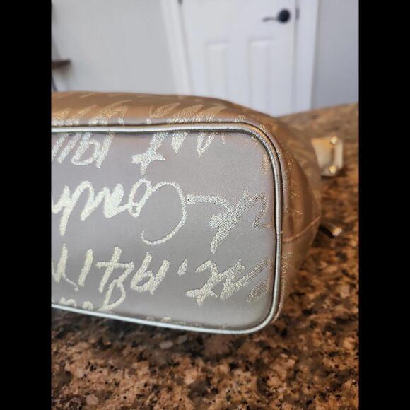 Coach Lurex New York Script Holiday Limited Edition Hobo F17472 - Picture 4 of 14